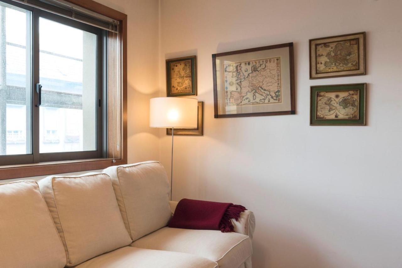 Lovelystay - Charm Beach Apartment By Metro Station Matosinhos  Bagian luar foto
